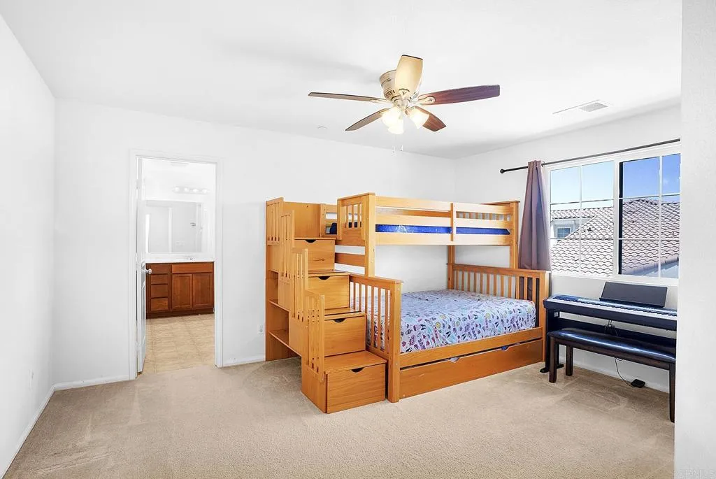 1665 Santa Alexia Avenue, Chula Vista, California 91913 home-pic-19